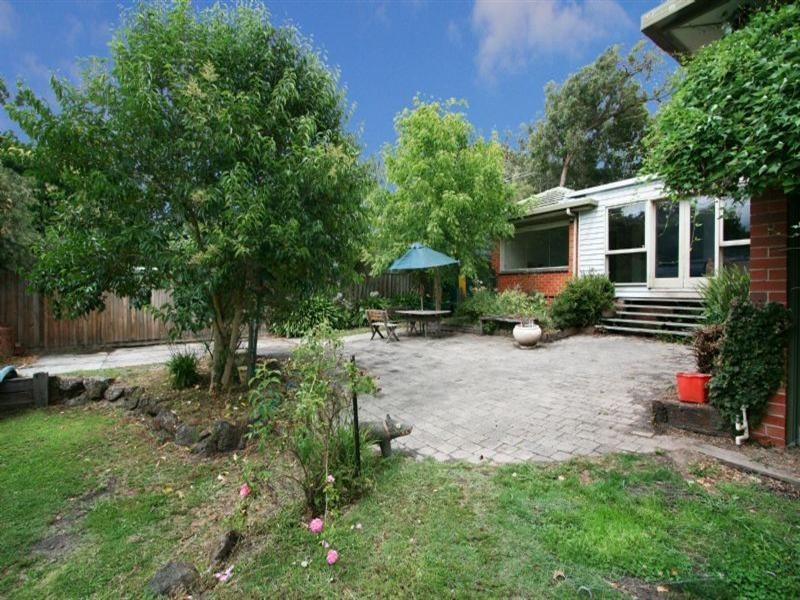 10 Hender Street, Ringwood East VIC 3135