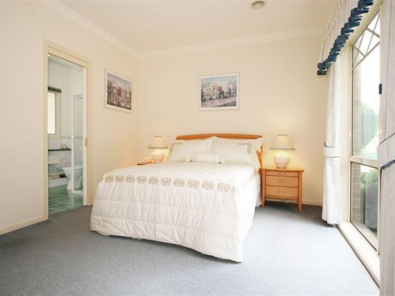 2/37 Coven Avenue, Heathmont VIC 3135