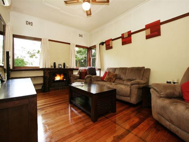 48 Old Lilydale Road, Ringwood East VIC 3135