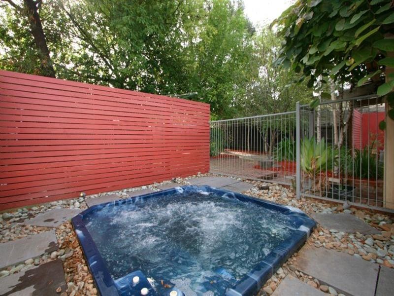 48 Old Lilydale Road, Ringwood East VIC 3135
