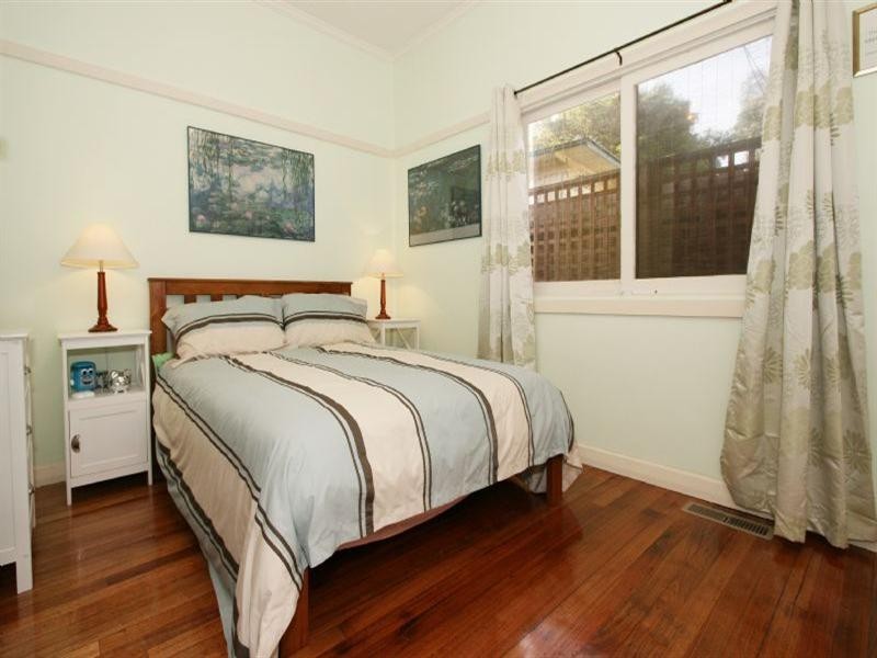 48 Old Lilydale Road, Ringwood East VIC 3135
