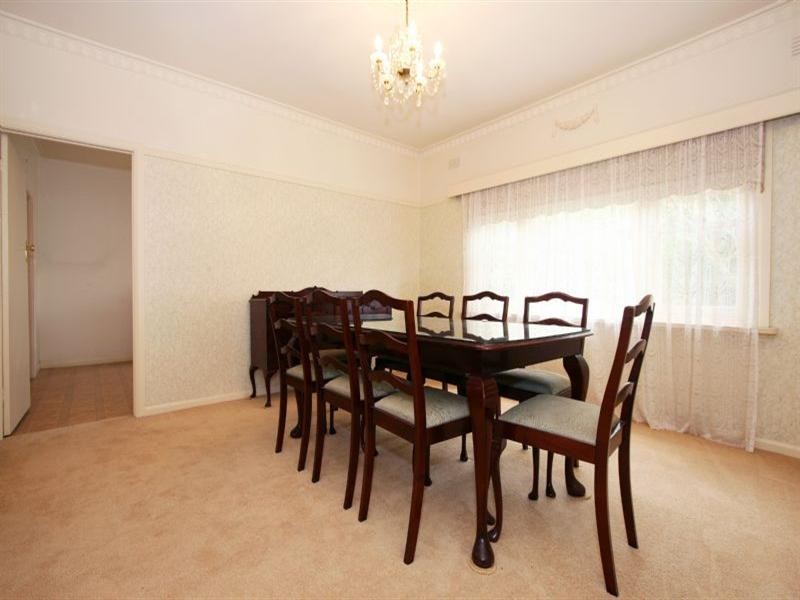 31 Dickasons Road, Heathmont VIC 3135