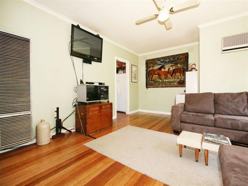 2a Shasta Avenue, Ringwood East VIC 3135