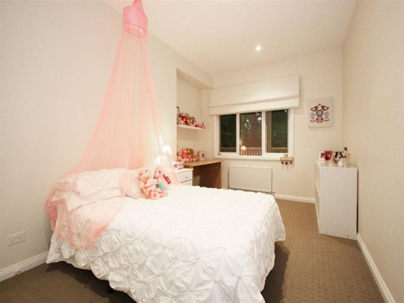 11A Evelyn Road, Ringwood North VIC 3134