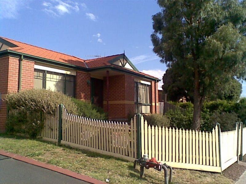 22/15 Lewis Road, Wantirna South VIC 3152