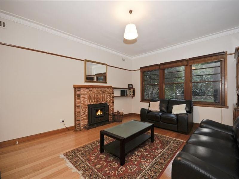 17 Bayswater Road, Croydon VIC 3136