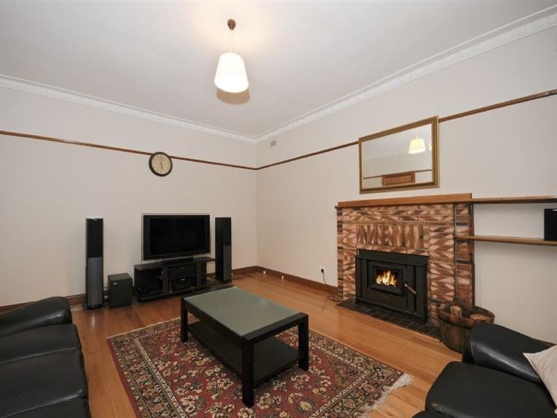 17 Bayswater Road, Croydon VIC 3136