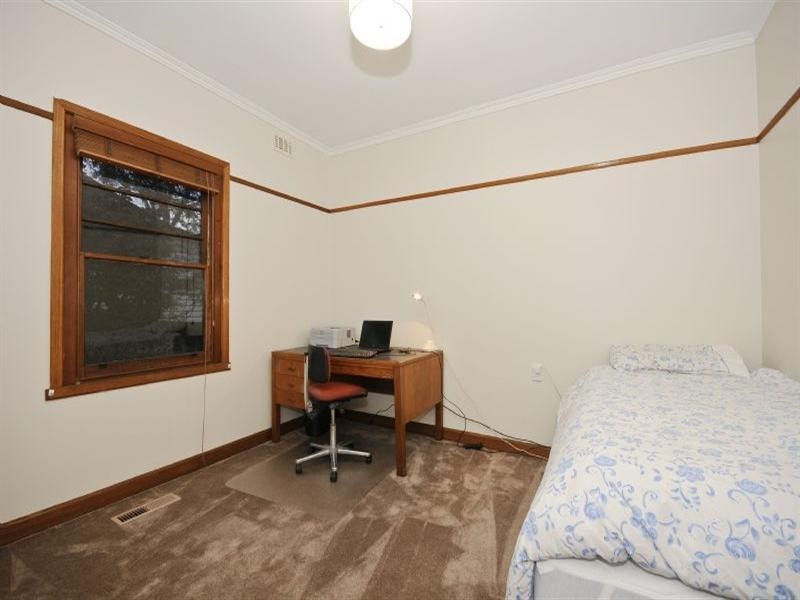 17 Bayswater Road, Croydon VIC 3136