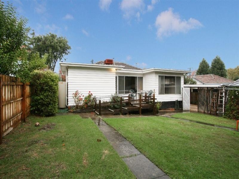 16 Catherine Street, Ringwood VIC 3134