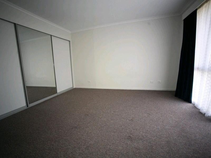 2/12 Sherwood Avenue, Ringwood East VIC 3135