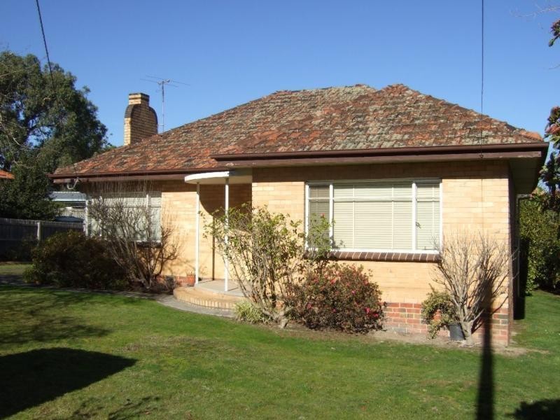 5 Bellevue Avenue, Ringwood VIC 3134