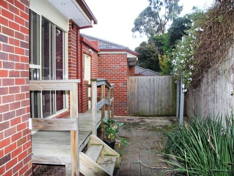 Unit 1/2 Hopetoun Street, Mitcham VIC 3132