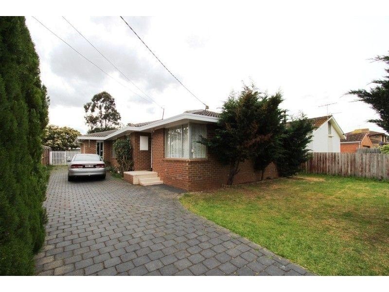 7 Tamar Drive, Melton South VIC 3338