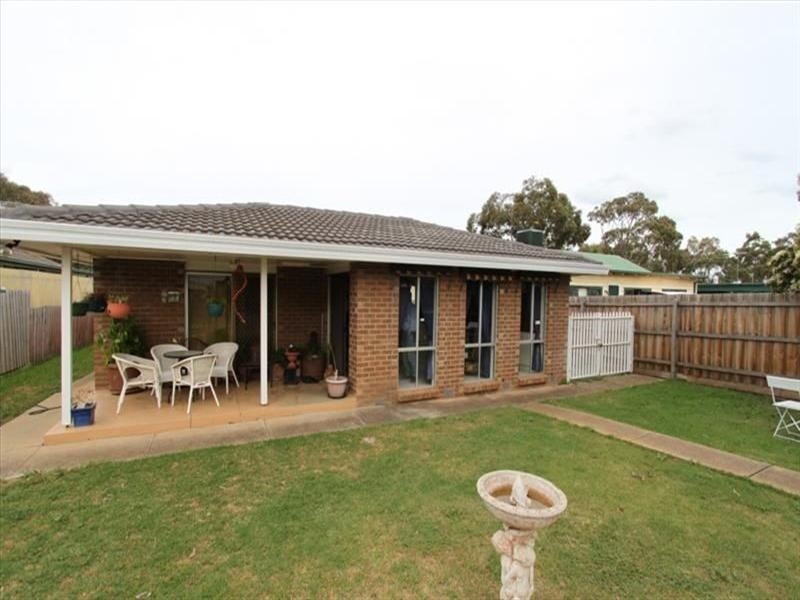 7 Tamar Drive, Melton South VIC 3338