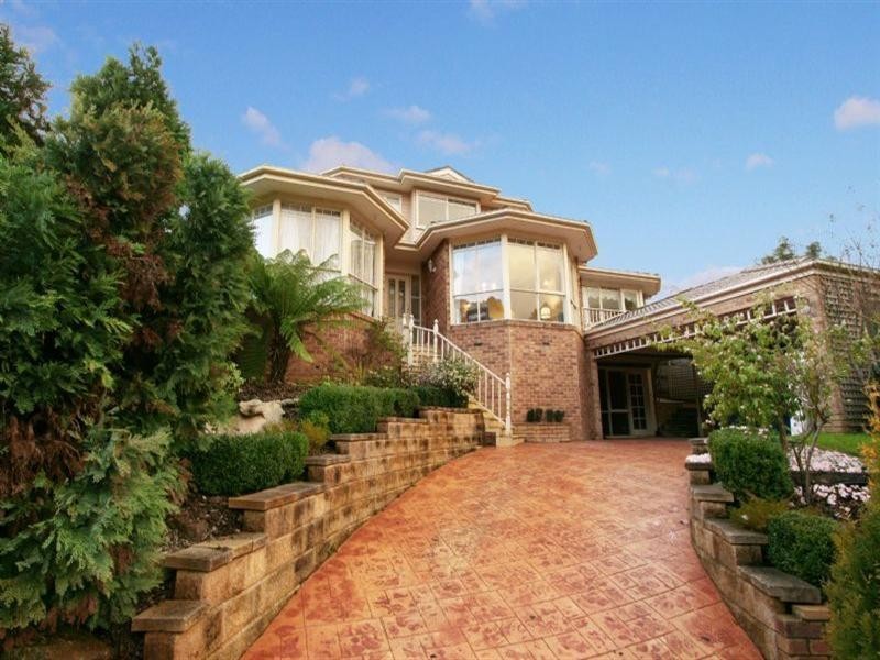 26 Daniel Court, Warranwood VIC 3134