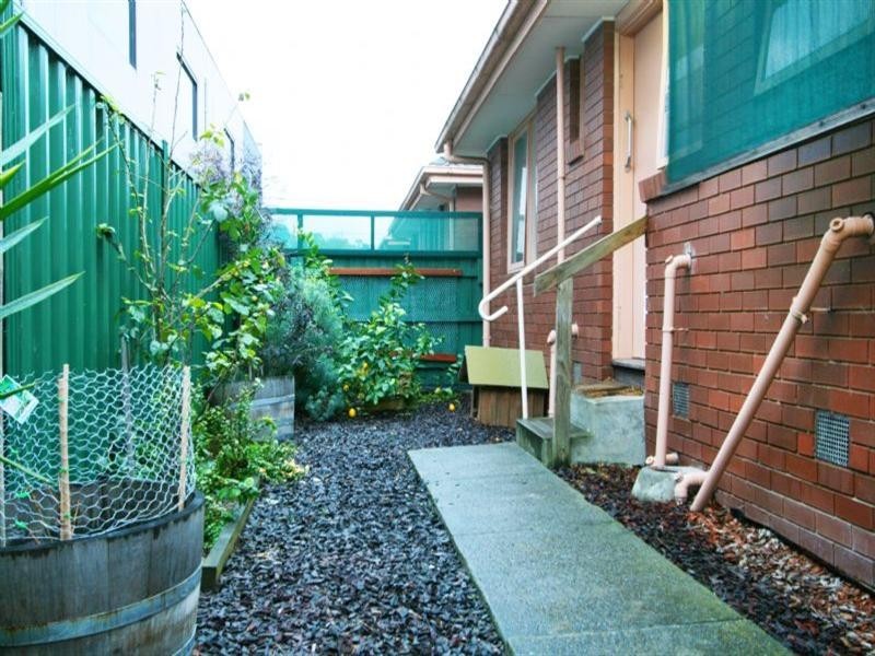 4/33-35 Bond Street, Ringwood VIC 3134