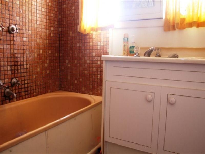 10 Fernwood Avenue, Ringwood East VIC 3135