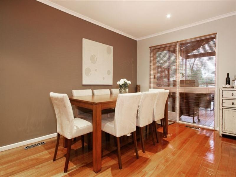 24 Glenvale Road, Ringwood North VIC 3134