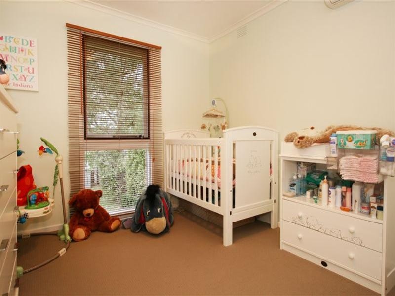 24 Glenvale Road, Ringwood North VIC 3134