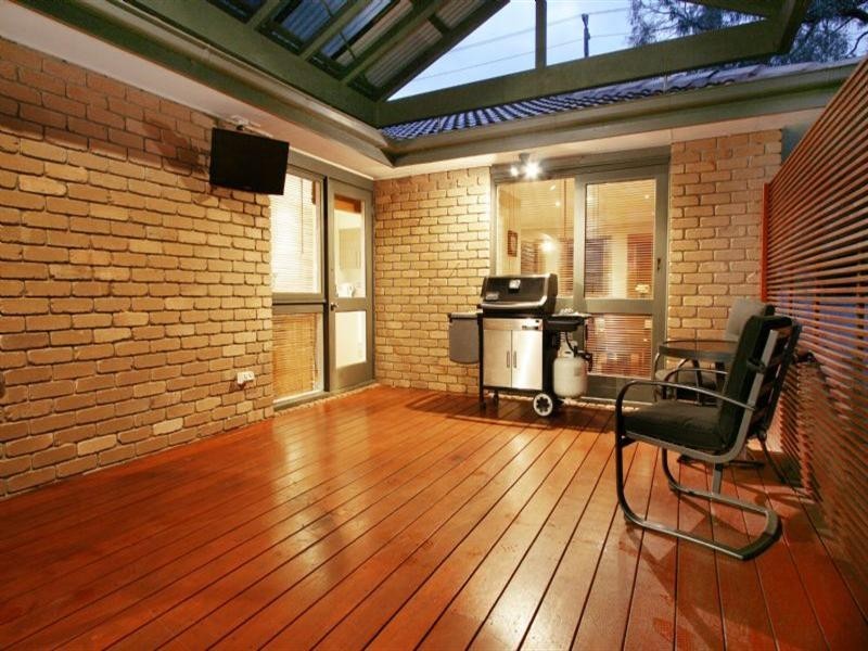 24 Glenvale Road, Ringwood North VIC 3134