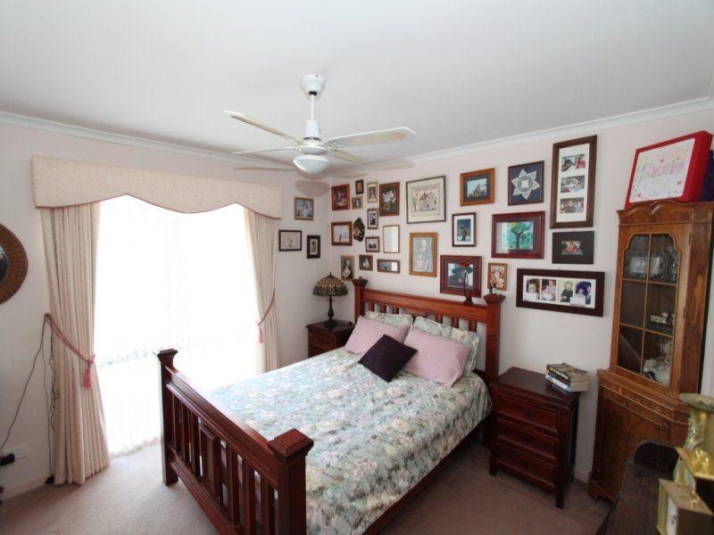 4 Regal Court, Melton South VIC 3338