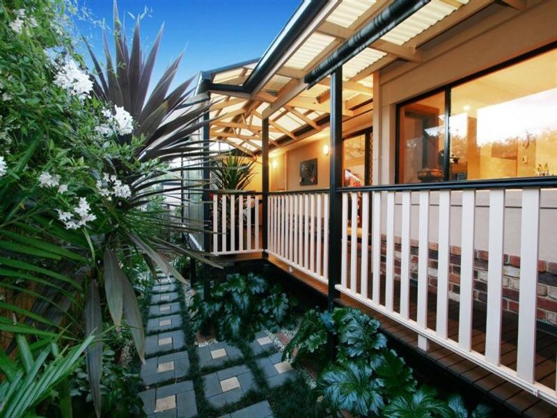 2A Charles Street, Ringwood East VIC 3135