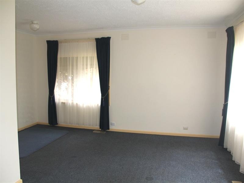 13 Cherry Tree Grove, Croydon VIC 3136