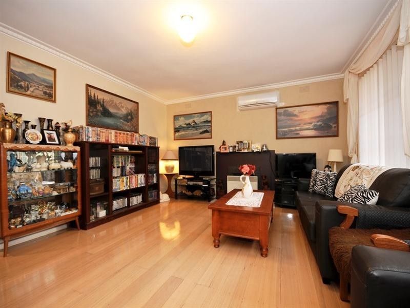 7 Bond Court, Croydon VIC 3136