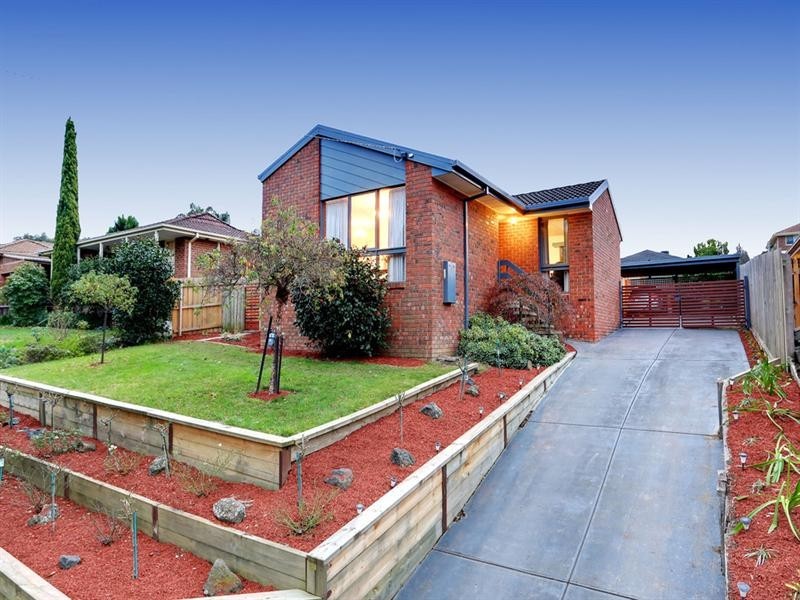 20 PATTERDALE Court, Croydon Hills VIC 3136