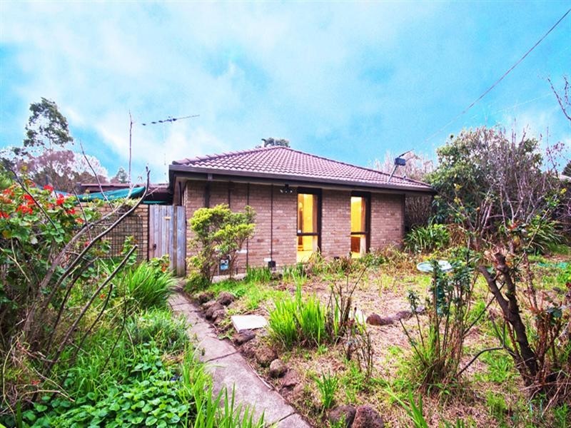 49 GRAYLING Crescent, Croydon VIC 3136