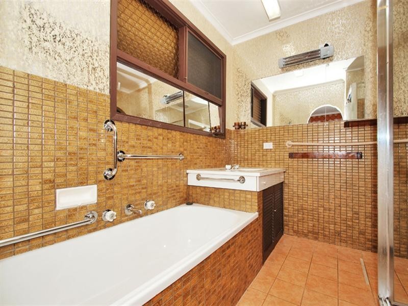 49 GRAYLING Crescent, Croydon VIC 3136