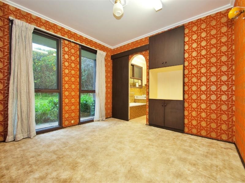 49 GRAYLING Crescent, Croydon VIC 3136