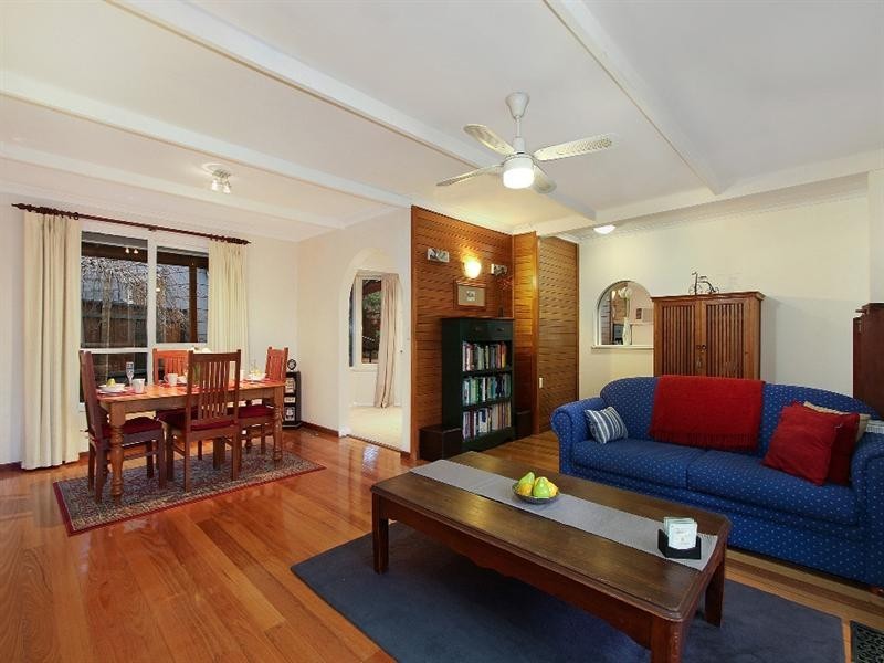 1 LEE ANN Crescent, Croydon VIC 3136