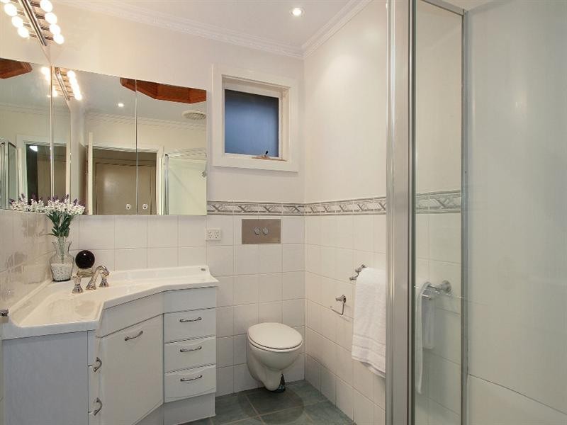 1 LEE ANN Crescent, Croydon VIC 3136