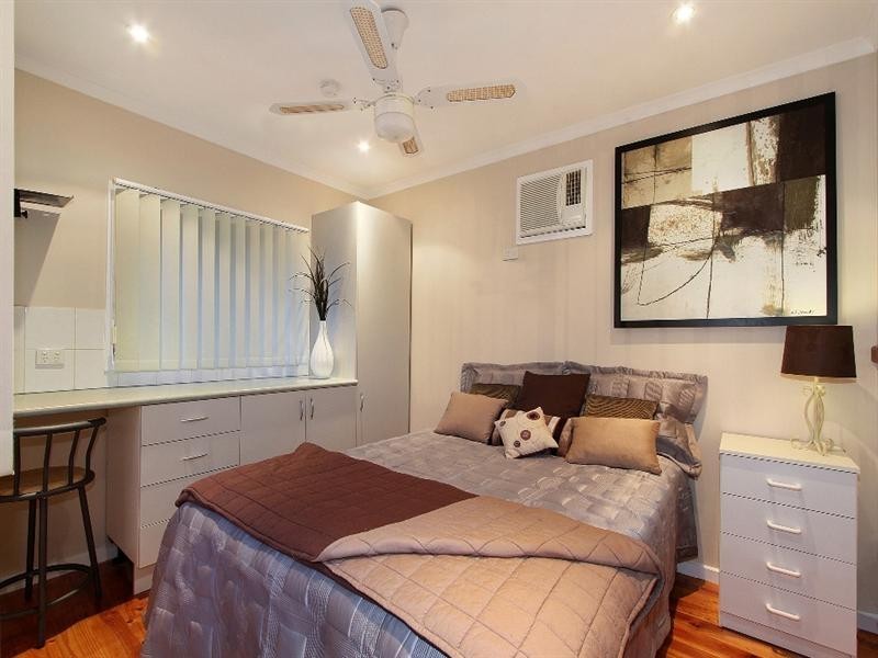 1 LEE ANN Crescent, Croydon VIC 3136