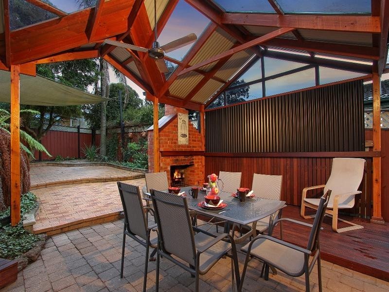 1 LEE ANN Crescent, Croydon VIC 3136