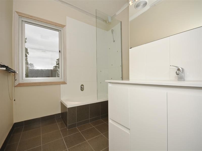 2A CROYDON Way, Croydon VIC 3136