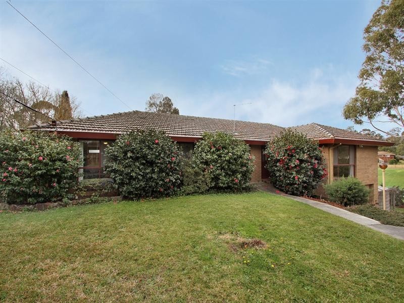 11 HARLEY Crescent, Mooroolbark VIC 3138