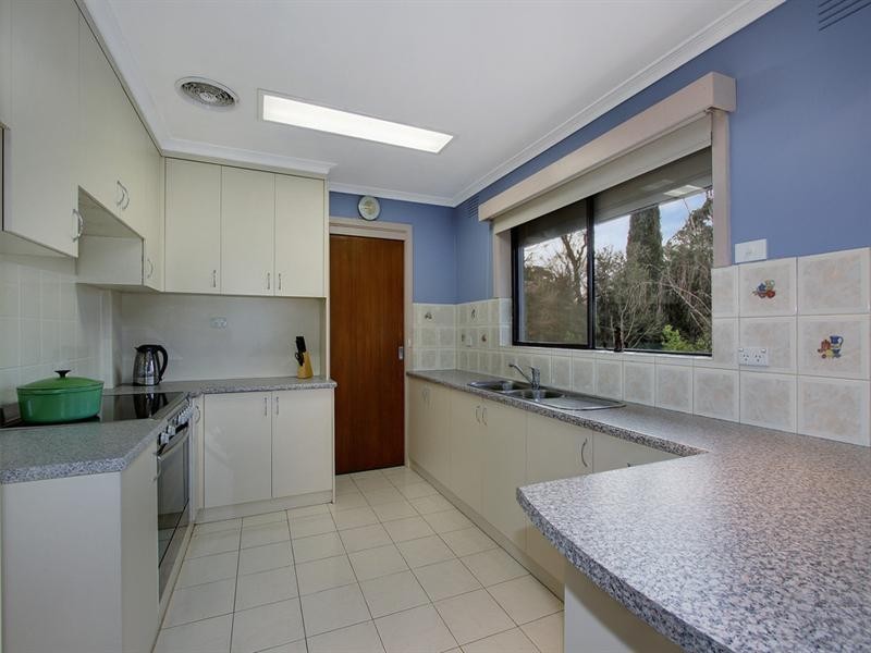 11 HARLEY Crescent, Mooroolbark VIC 3138