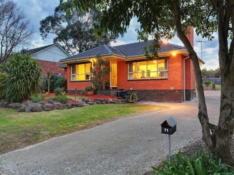71 HAWTHORY Road, Mooroolbark VIC 3138