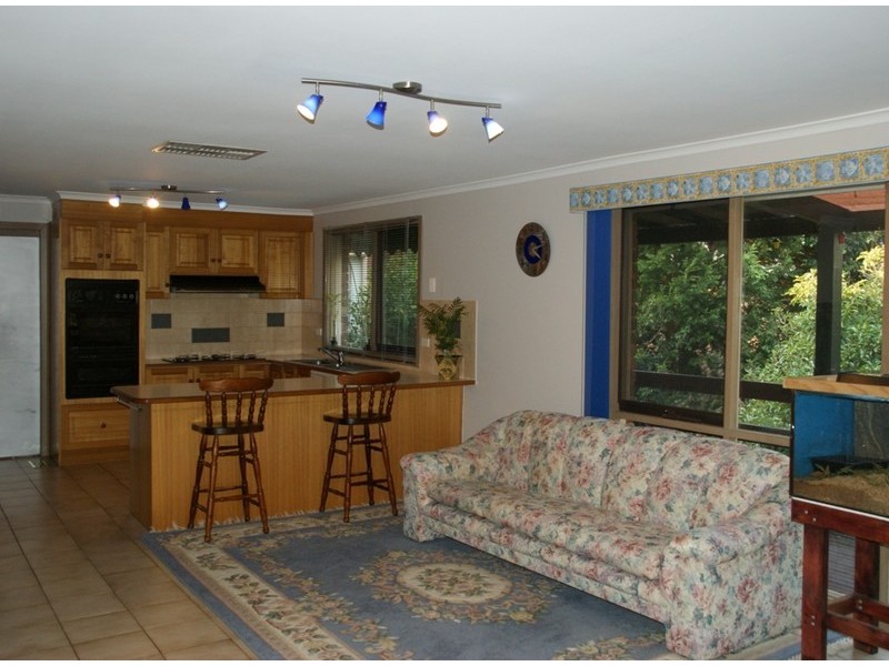 5 JUSTIN Court, Croydon North VIC 3136