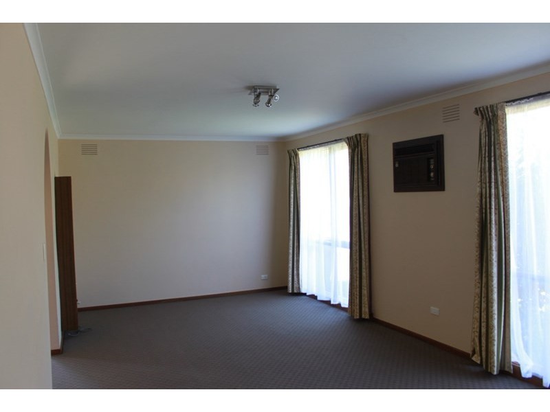 1/1-3 Leigh Road, Croydon VIC 3136