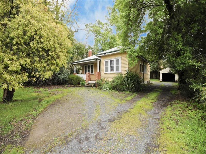 145 Mount Dandenong Road, Croydon VIC 3136