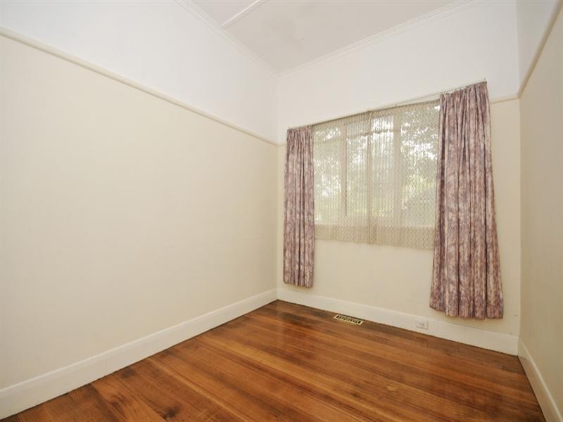 145 Mount Dandenong Road, Croydon VIC 3136