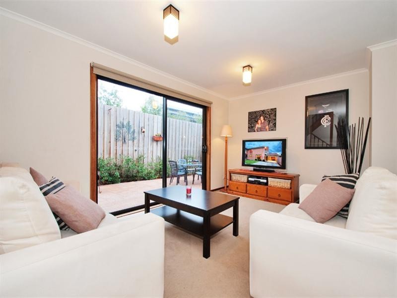 Unit 3, 303 MT DANDENONG Road, Croydon VIC 3136