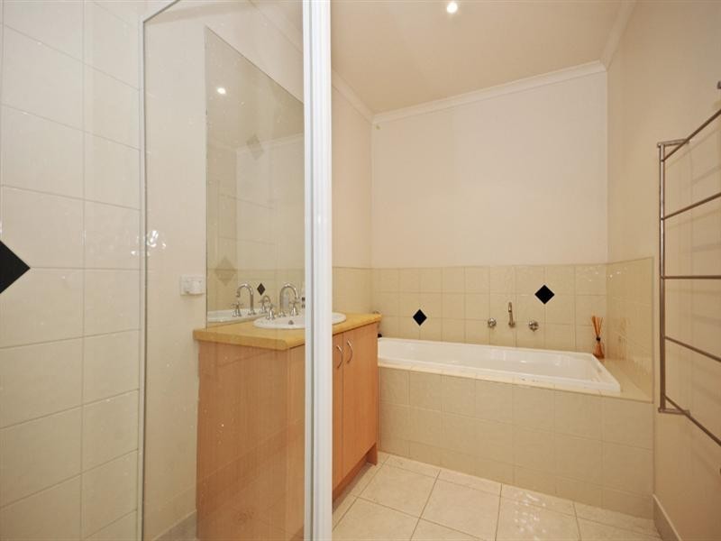 Unit 23, 33 KENT Avenue, Croydon VIC 3136