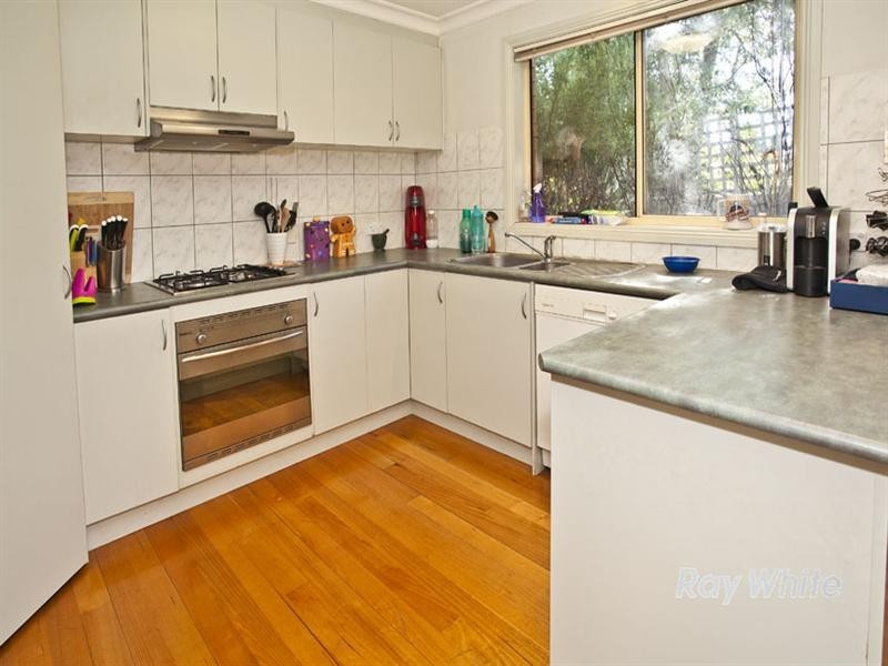 2/16 Linden Road, Ringwood North VIC 3134