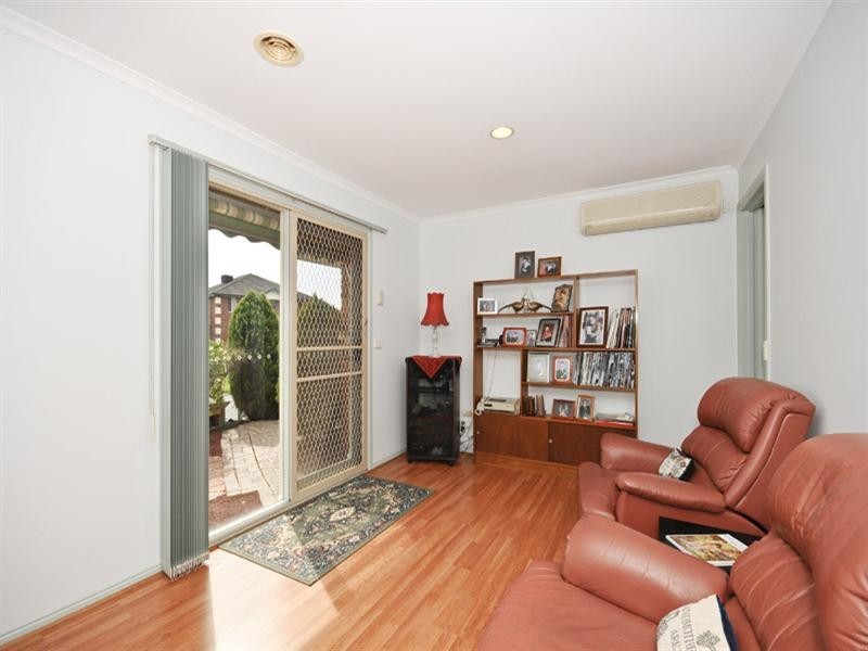 15 BUVELOT Court, Chirnside Park VIC 3116