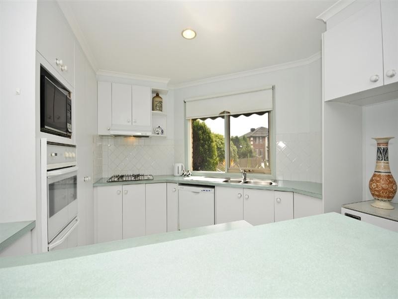 15 BUVELOT Court, Chirnside Park VIC 3116