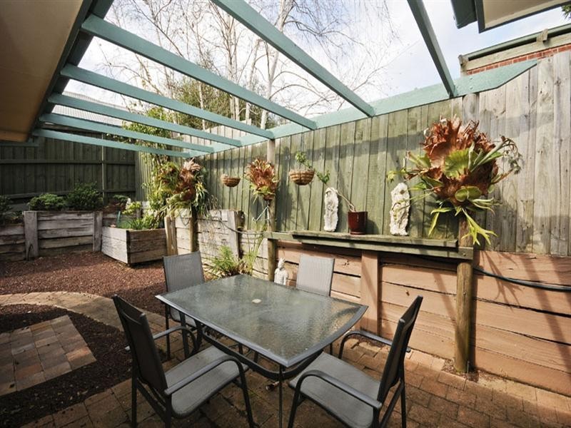 15 BUVELOT Court, Chirnside Park VIC 3116